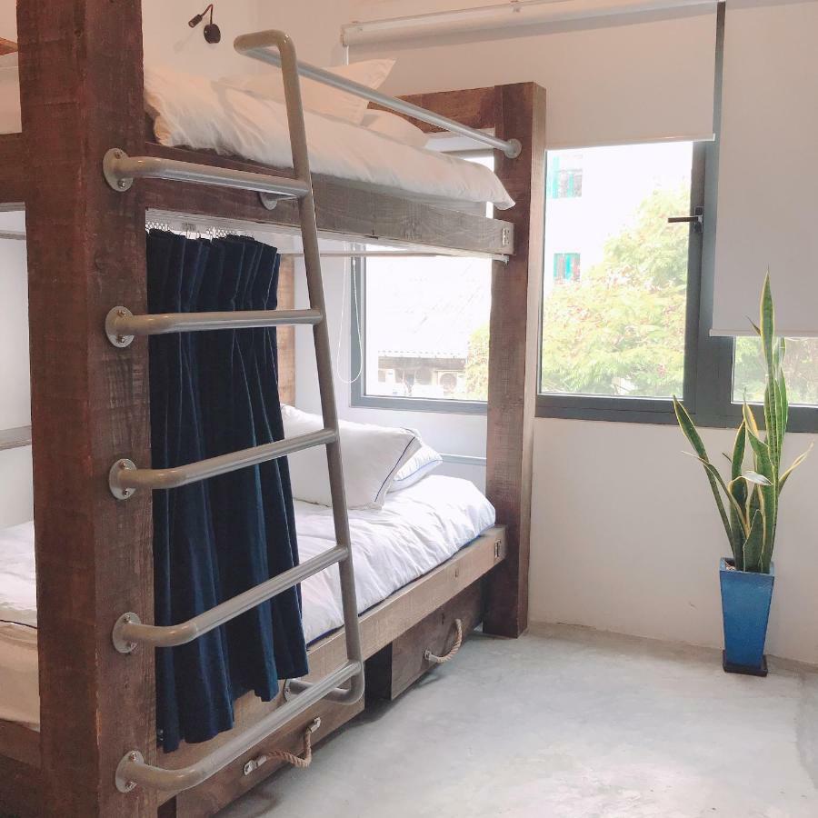 A Pousada The Dorm Saigon (Adults Only) Cidade de Ho Chi Minh Exterior foto